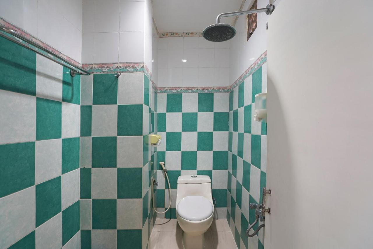 קוטה לומבוק Oyo 1934 Sedana Inn מראה חיצוני תמונה